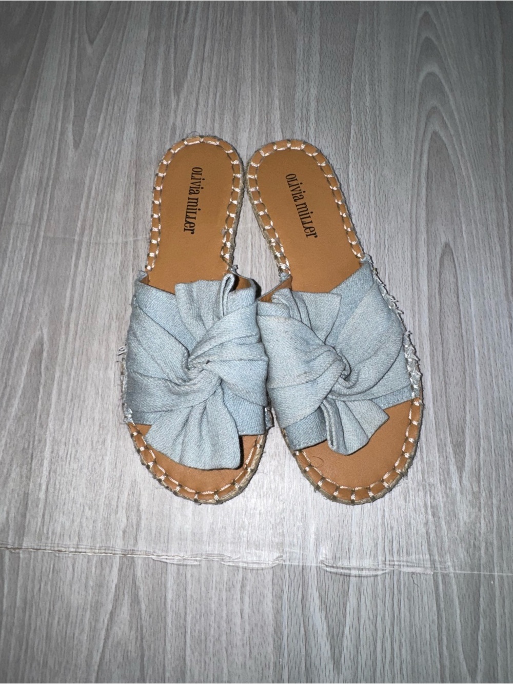 Olivia Miller Women's Light Blue Knotted Fabric Slide Sandals